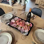 Дом отдыха Chez Julia Cosy En Bois Avec Son Jardin